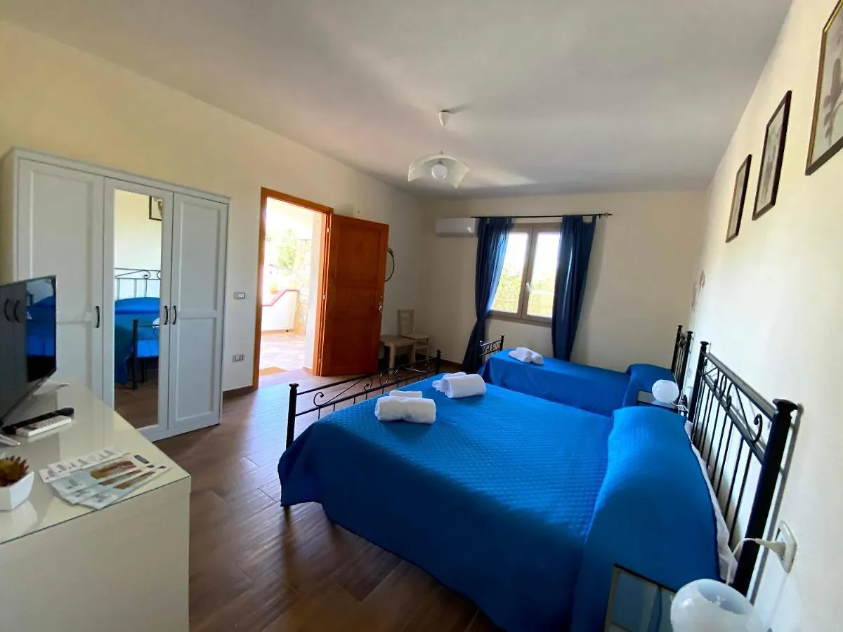 פוסאדה Janas B&B לינה וארוחת בוקר