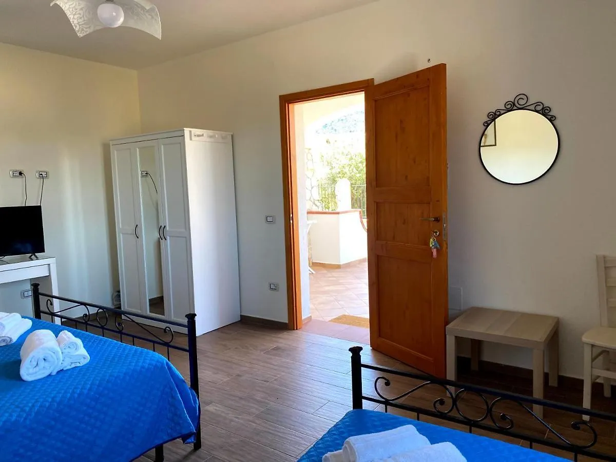 Bed & Breakfast Janas B&B Posada  Italy