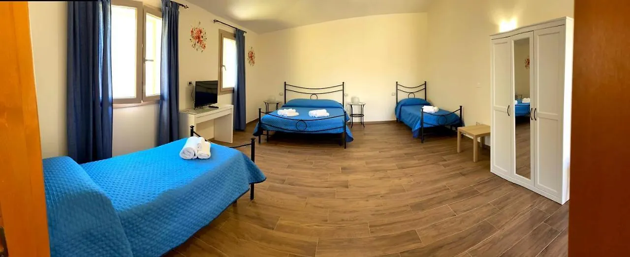 פוסאדה Janas B&B לינה וארוחת בוקר